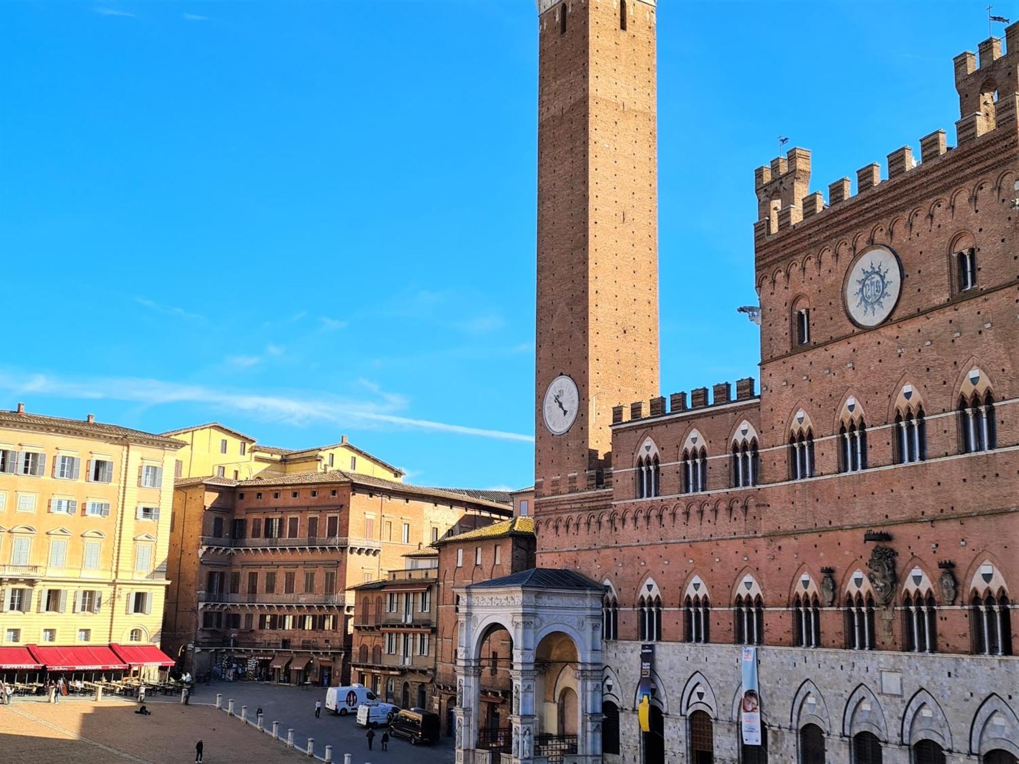 The Balcony Suite - Affaccio Su Piazza Del Campo Siena Esterno foto